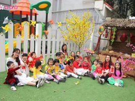 Phiên chợ “đúng chuẩn” Tết quê giữa lòng phố biển tại Sakura Montessori Hạ Long