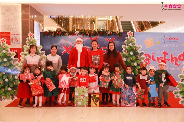 Tưng bừng đón Giáng sinh và bữa tiệc sinh nhật tháng 12: Dạt dào niềm vui, ngập tràn hạnh phúc