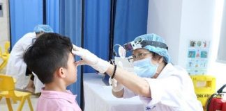 bảo vệ sức khỏe cho trẻ mùa mưa