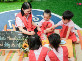 CHIẾC THUYỀN ƯỚC MƠ