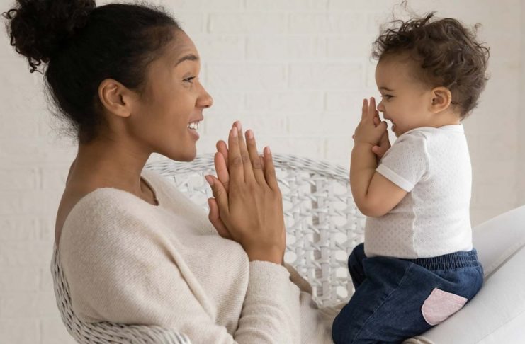 5 Dấu Hiệu Nhận Biết Trẻ 1 Tuổi Thông Minh Vượt Trội Trẻ 1 tuổi thông minh thể hiện qua nhiều khía cạnh phát triển.