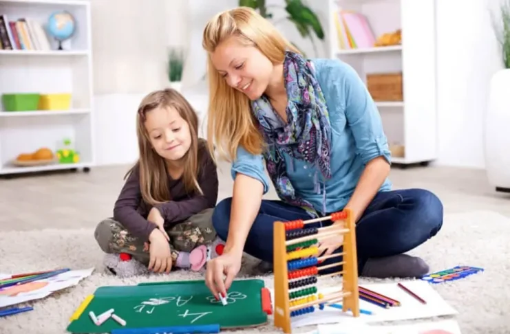 Phụ huynh cần tạo bầu không khí vui vẻ để con thích thú với việc học 