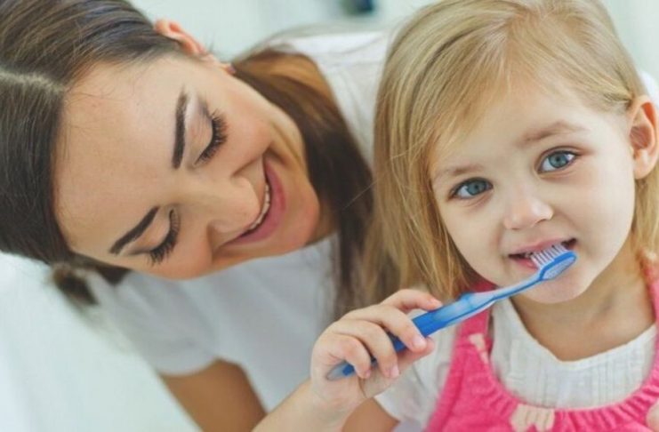 Chăm sóc răng sữa đúng cách giúp bé có nền tảng răng miệng khỏe mạnh (Ảnh: sưu tầm internet).