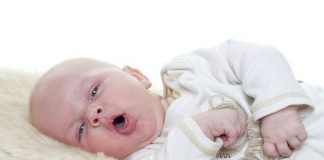 Bé 5 tháng tuổi bị ho có nên dùng thuốc không?