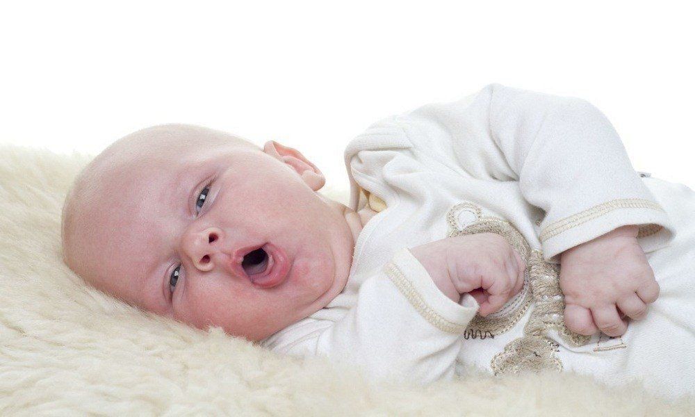 Bé 5 tháng tuổi bị ho có nên dùng thuốc không?