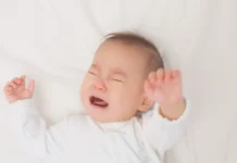 Theo dõi đúng biểu hiện giúp cha mẹ tránh lo lắng không cần thiết và xử lý hiệu quả hơn (Ảnh: sưu tầm internet).