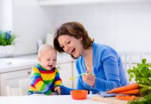 trẻ 1 tuổi an bao nhiêu ml cháo