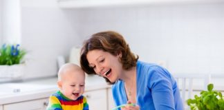 trẻ 1 tuổi an bao nhiêu ml cháo