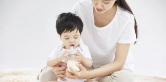Sữa tươi không đường là lựa chọn tốt nhất cho sức khỏe của bé trên 1 tuổi