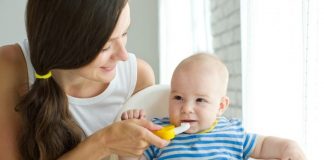 Vệ sinh răng miệng đúng cách từ sớm là nền tảng cho nụ cười khỏe mạnh của con