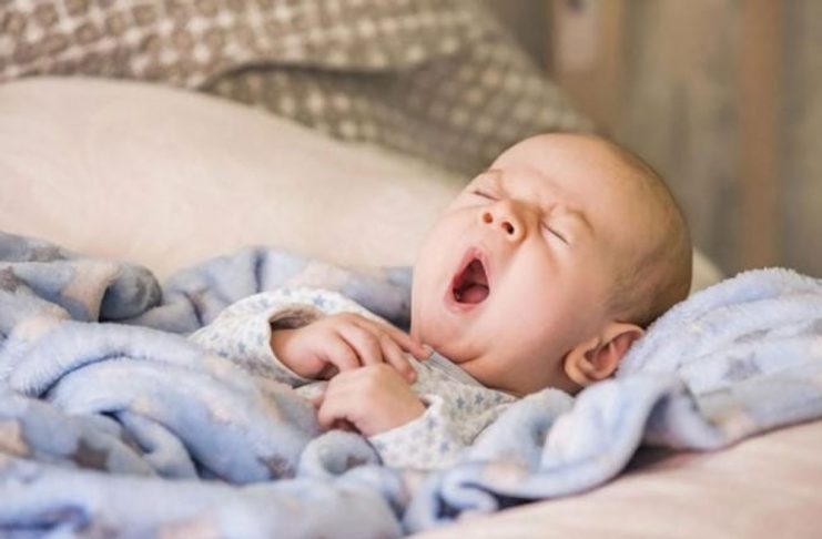 Trẻ 6 tháng ngủ đêm hay trằn trọc: Nguyên nhân, giải pháp & sai lầm cần tránh 5 nguyên nhân khiến bé 6 tháng ngủ trằn trọc (Ảnh: sưu tầm internet).