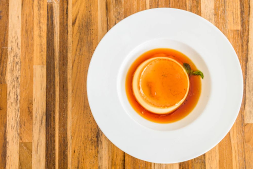 Với những bé có cơ địa dị ứng hoặc trào ngược dạ dày, mẹ cần hỏi ý kiến bác sĩ trước khi thử món này (Ảnh: sưu tầm internet).