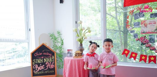 Ba Mẹ ơi, hôm nay, con được nghe kể về Bác Hồ