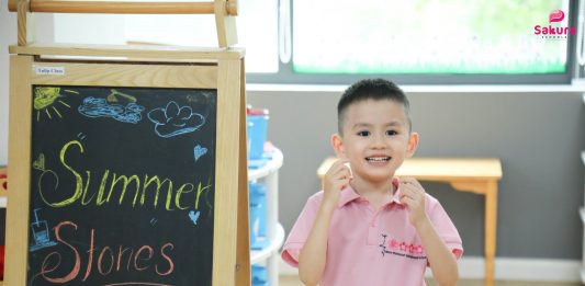 Tuần đầu đến trường qua đôi mắt con