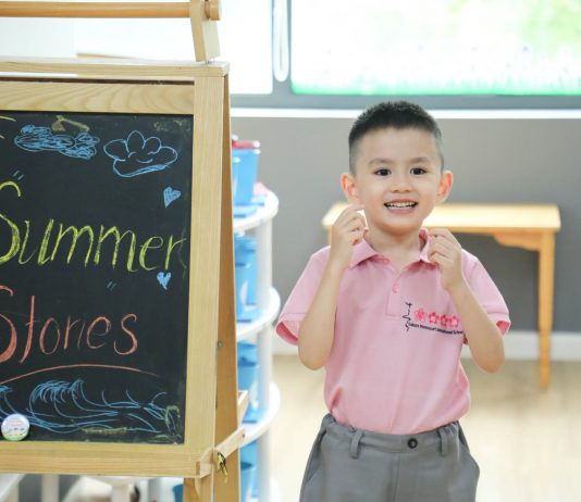 Tuần đầu đến trường qua đôi mắt con